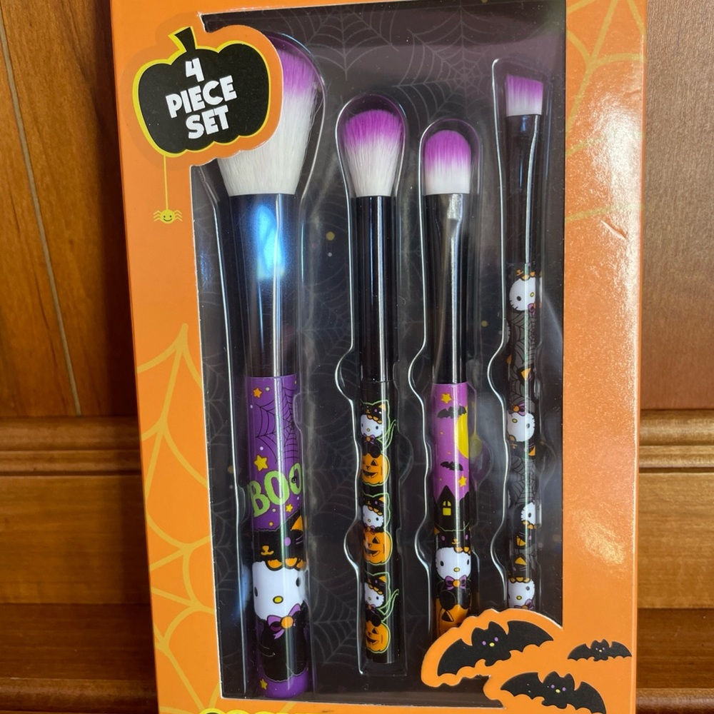 Hello kitty Makeup Brush Set with Purple Tips